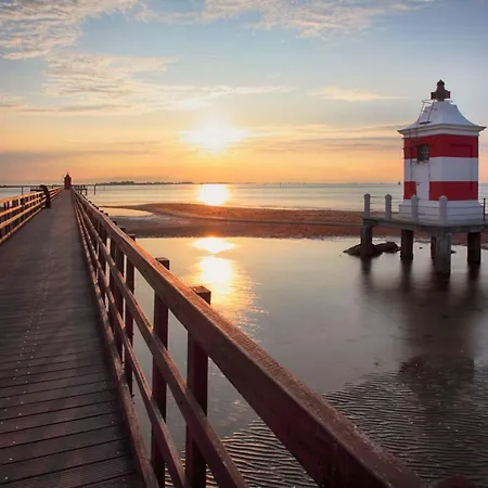 Βίλα Cozy And Welcoming House With Private Garden Λινιάνο Σαμπιαντόρο