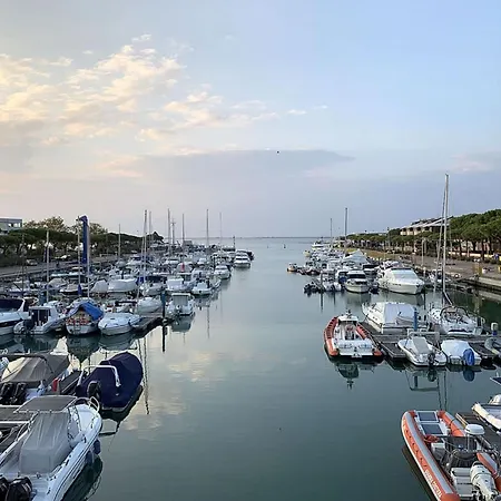 Cozy And Welcoming House With Private Garden * Λινιάνο Σαμπιαντόρο